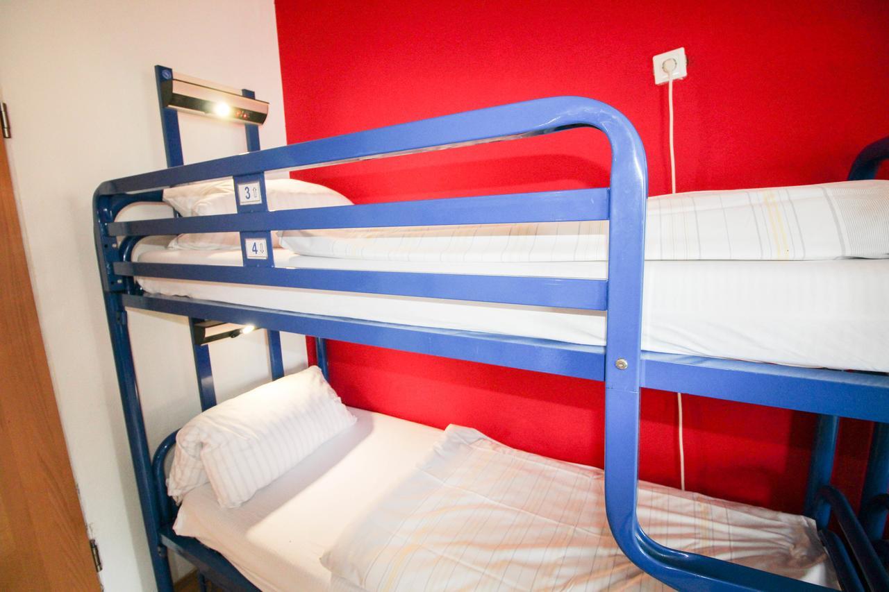 Hostal The 4you Hostel&hotel